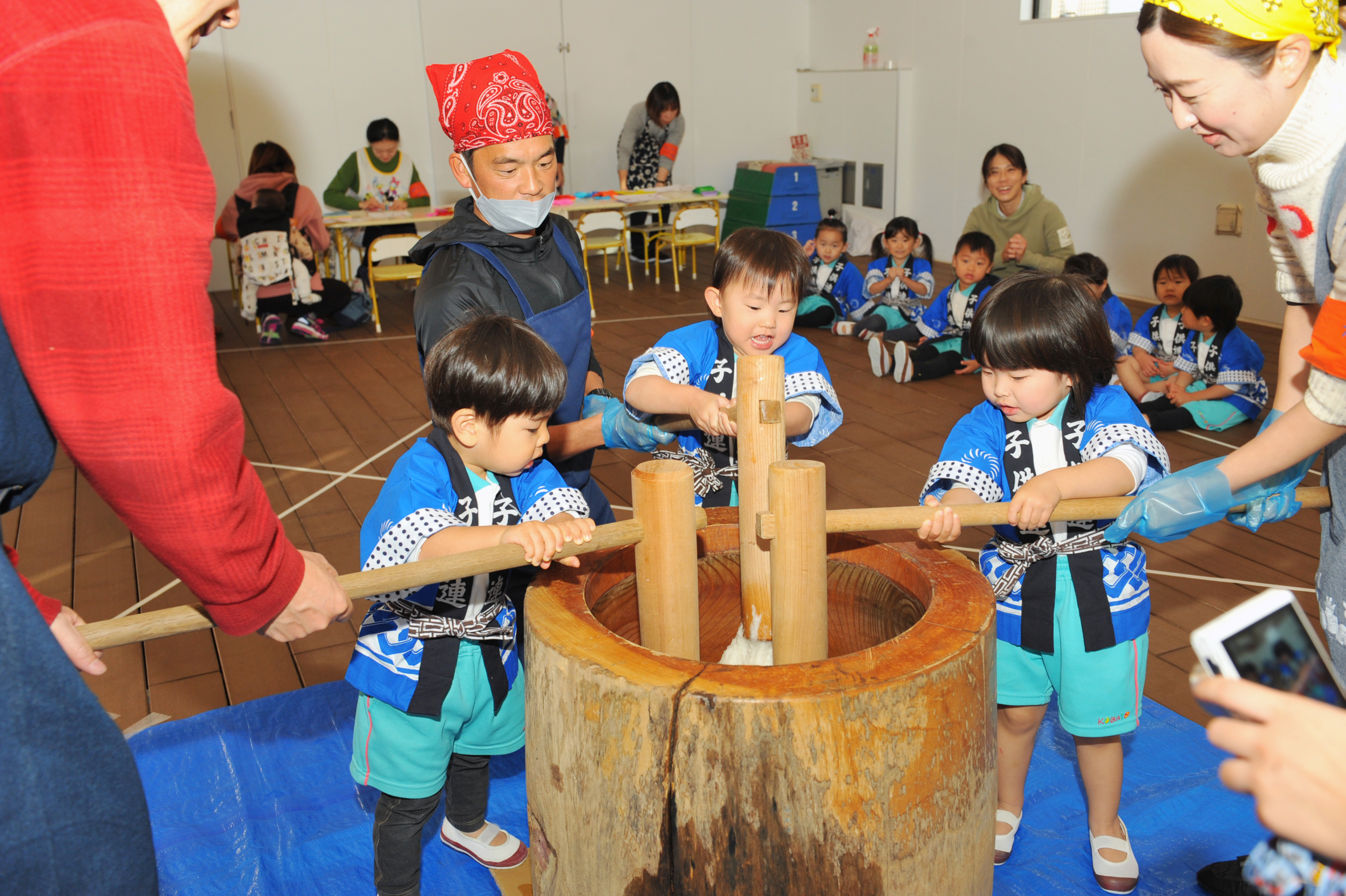 1 2 / 1 _ おもちつき | 学校法人 椎名夢学園 | 茨城県牛久市の幼稚園